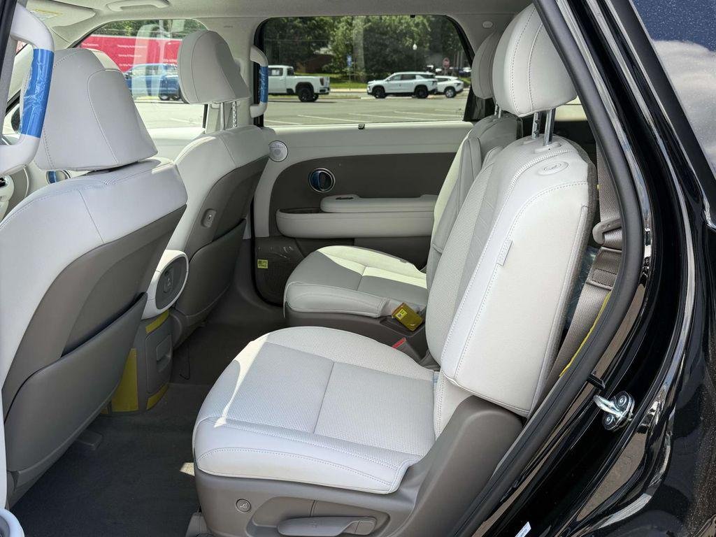 New 2026 Abyss Black Pearl Hyundai Limited image 15