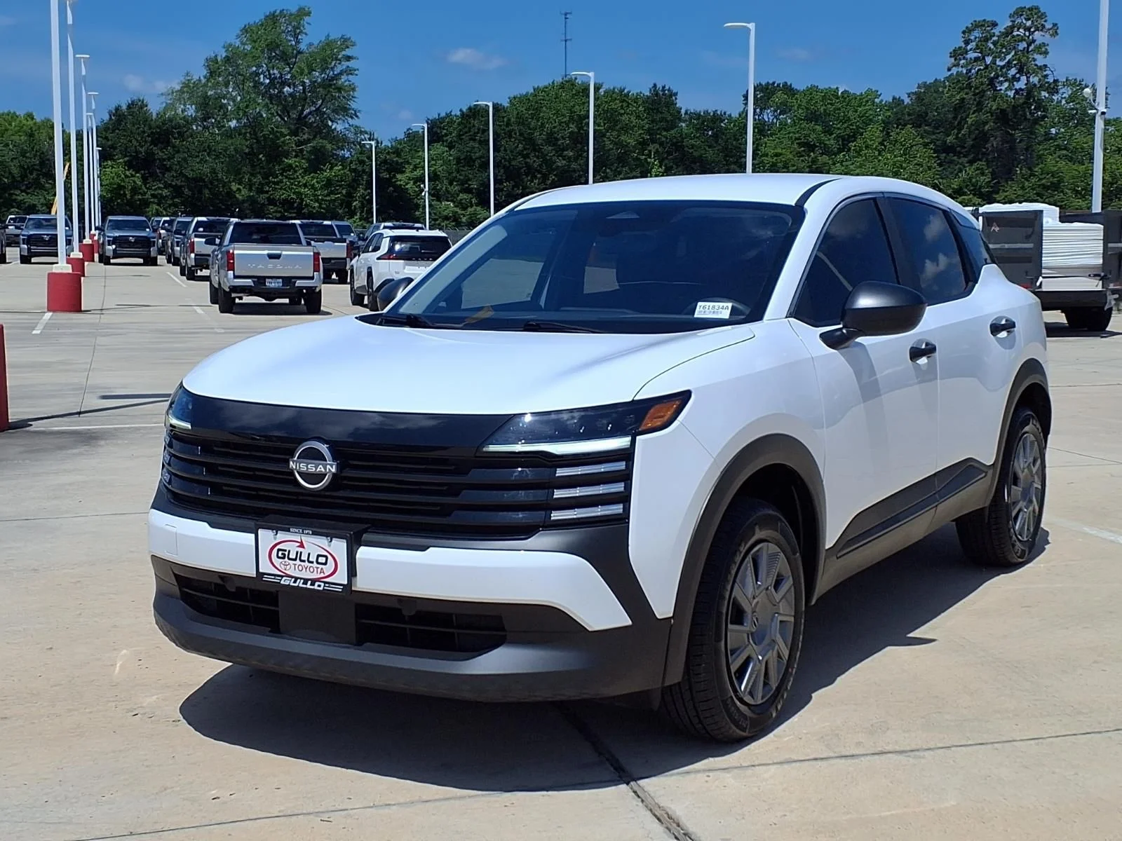Used 2025 White Nissan S image 3