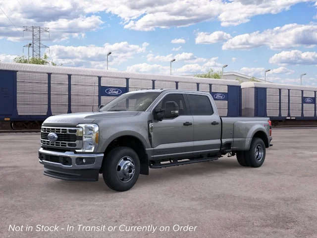 2026 Ford Super Duty F-350® XLT