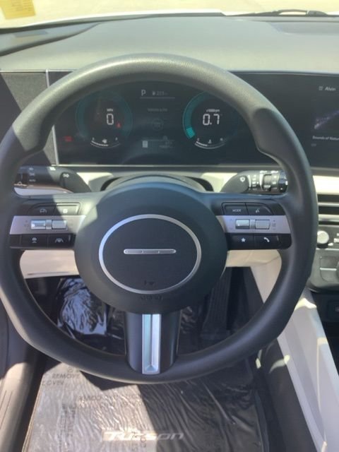 2025 Hyundai Tucson SE - Photo 29