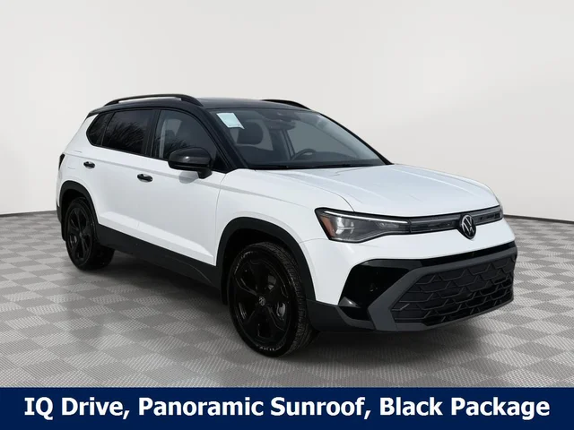 2026 Volkswagen Taos SE Black