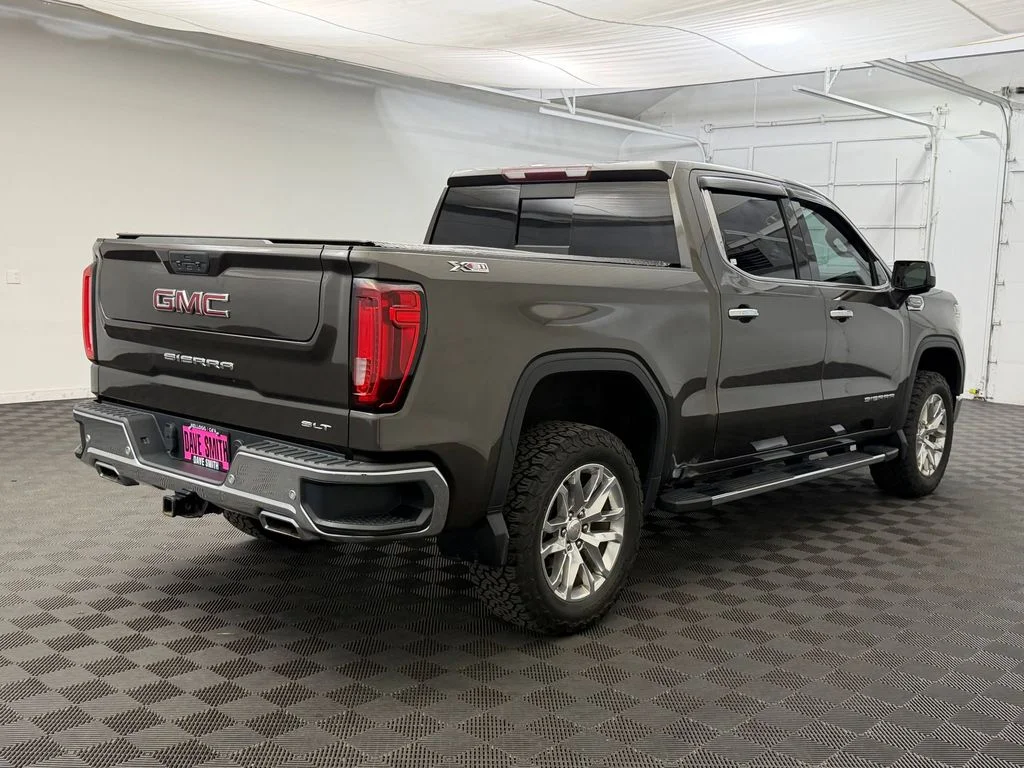Used 2019 Smokey Quartz Metallic GMC SLT image 8