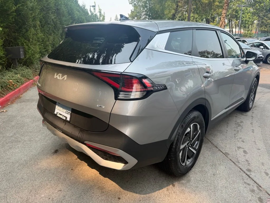 Used 2025 Steel Gray Kia LX image 4