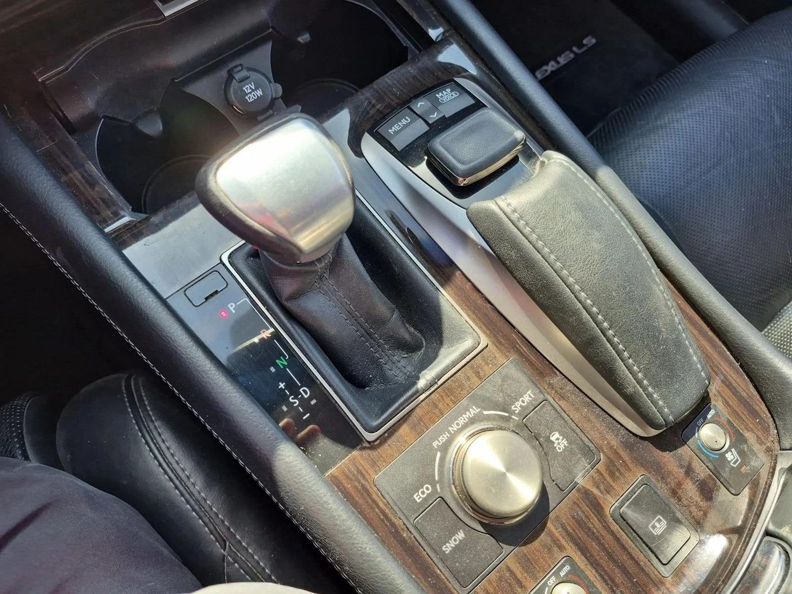 Used 2015 Nebula Gray Pearl Lexus  image 11