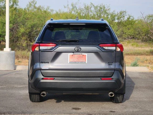 Used 2024 Magnetic Gray Metallic Toyota XLE All-Wheel Drive image 6