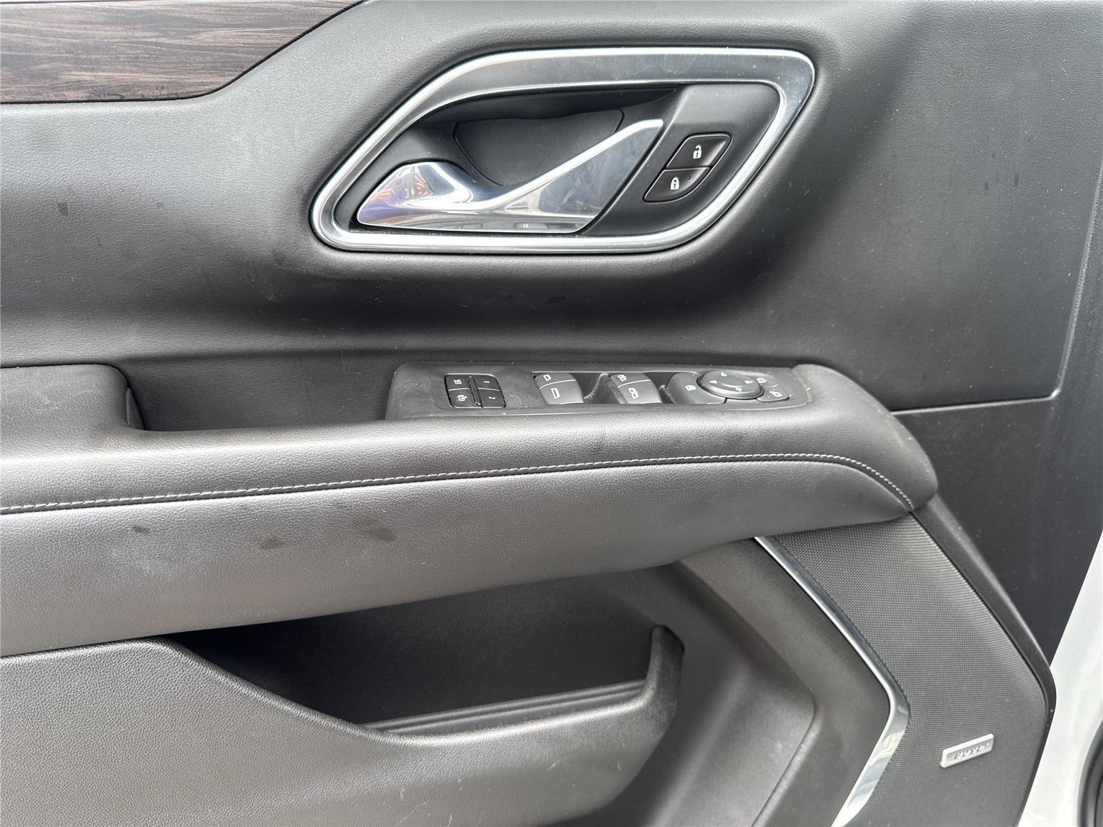 Used 2021 SUMMIT WHITE Chevrolet LT image 17