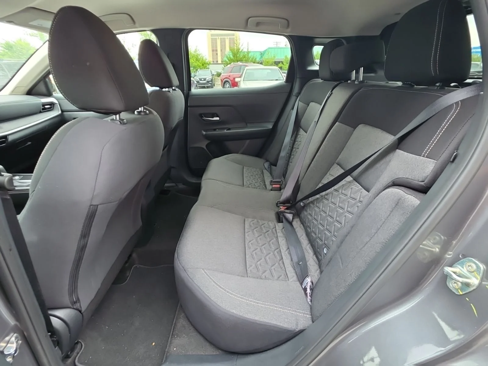 Used 2025 Gray Nissan SV image 7
