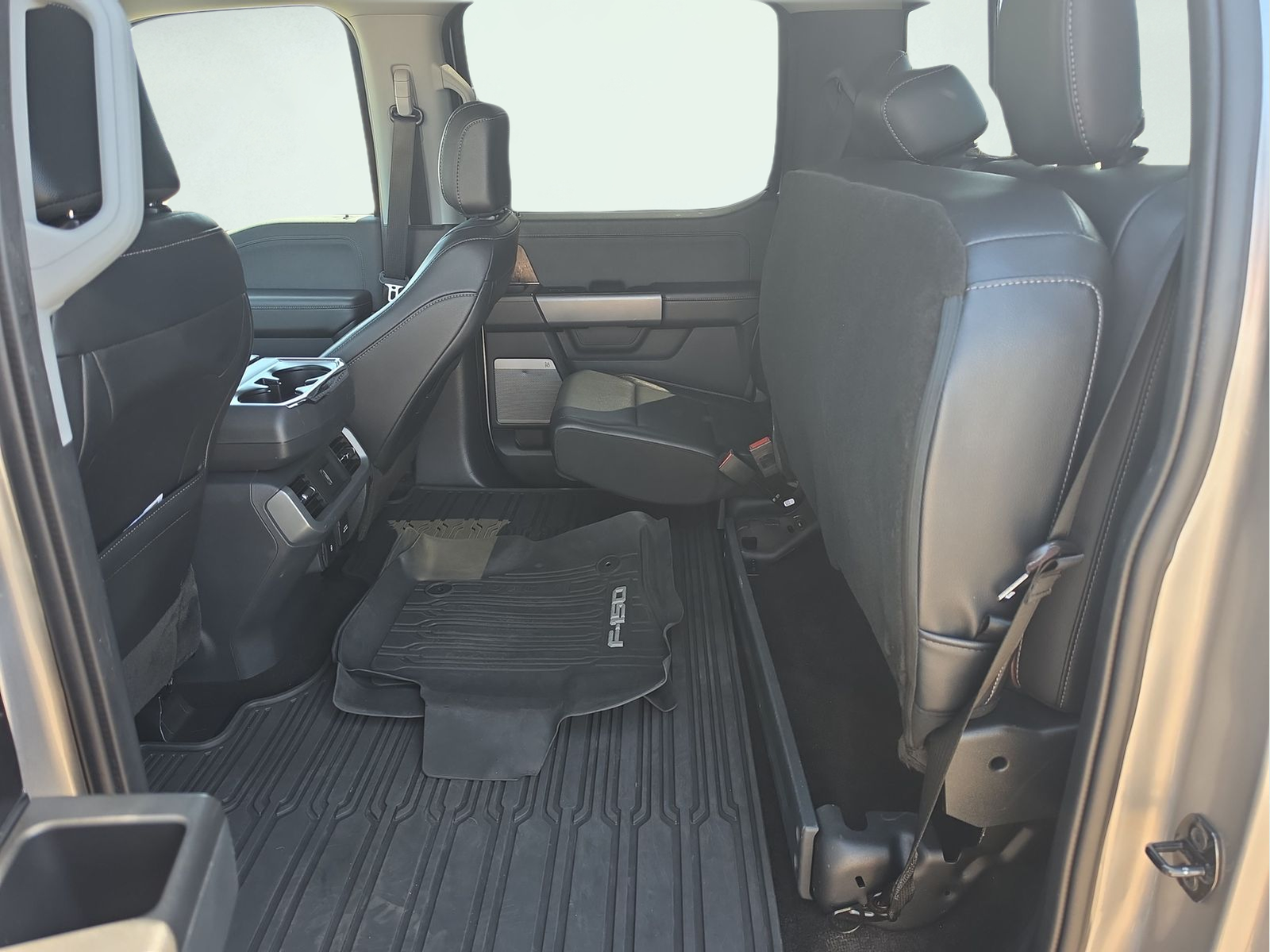 Used 2022 Silver Metallic Ford Lariat image 18