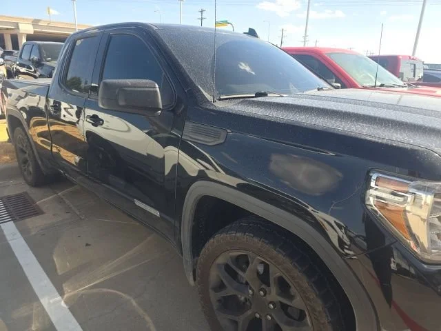 Used 2019 ONYX BLACK GMC Elevation image 2