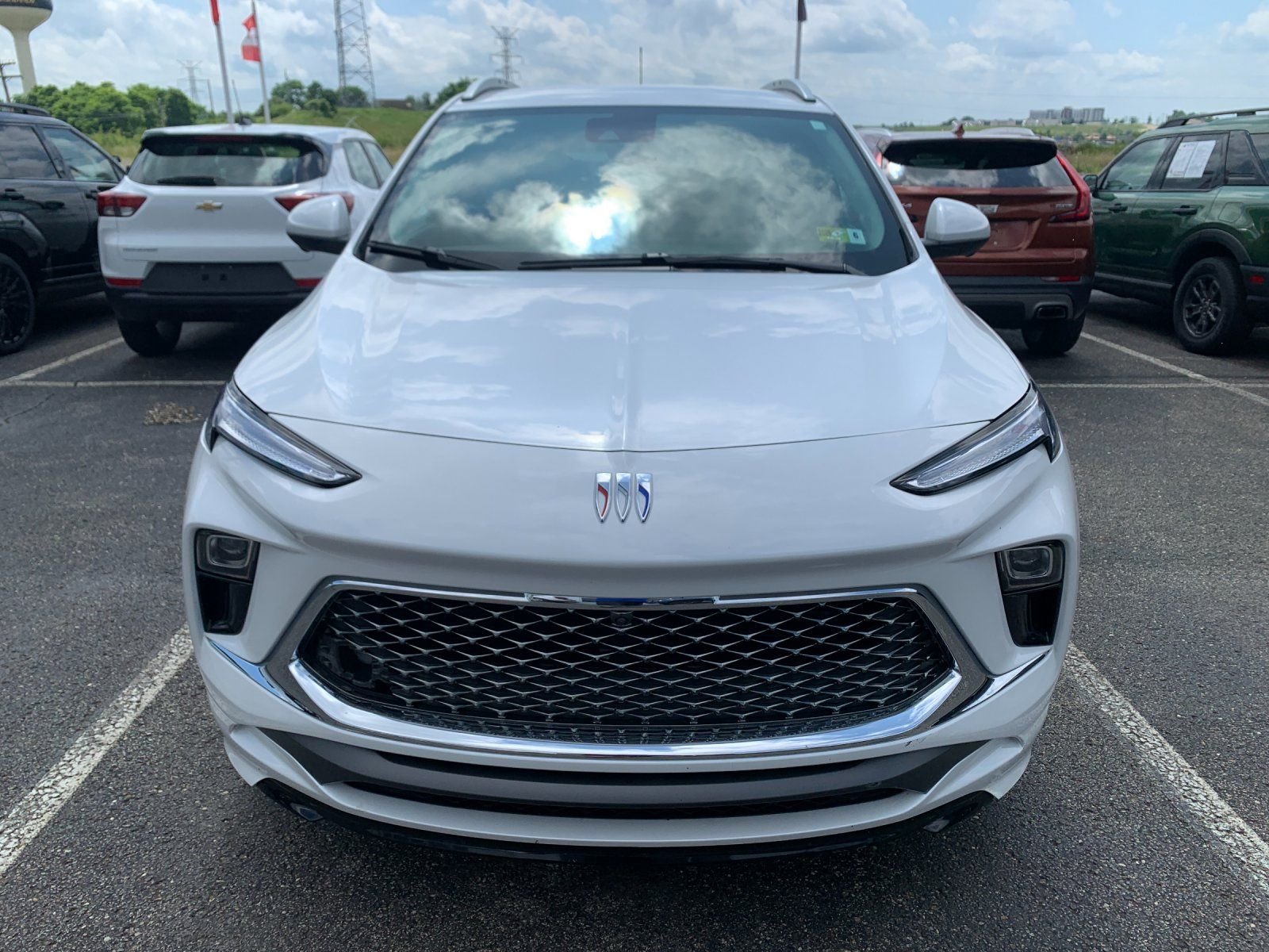 Used 2024 White Buick Avenir image 7