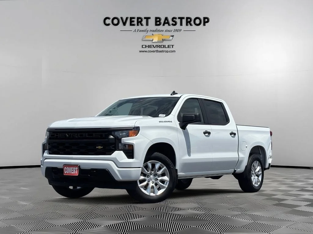 Used 2025 White Chevrolet Custom image 1