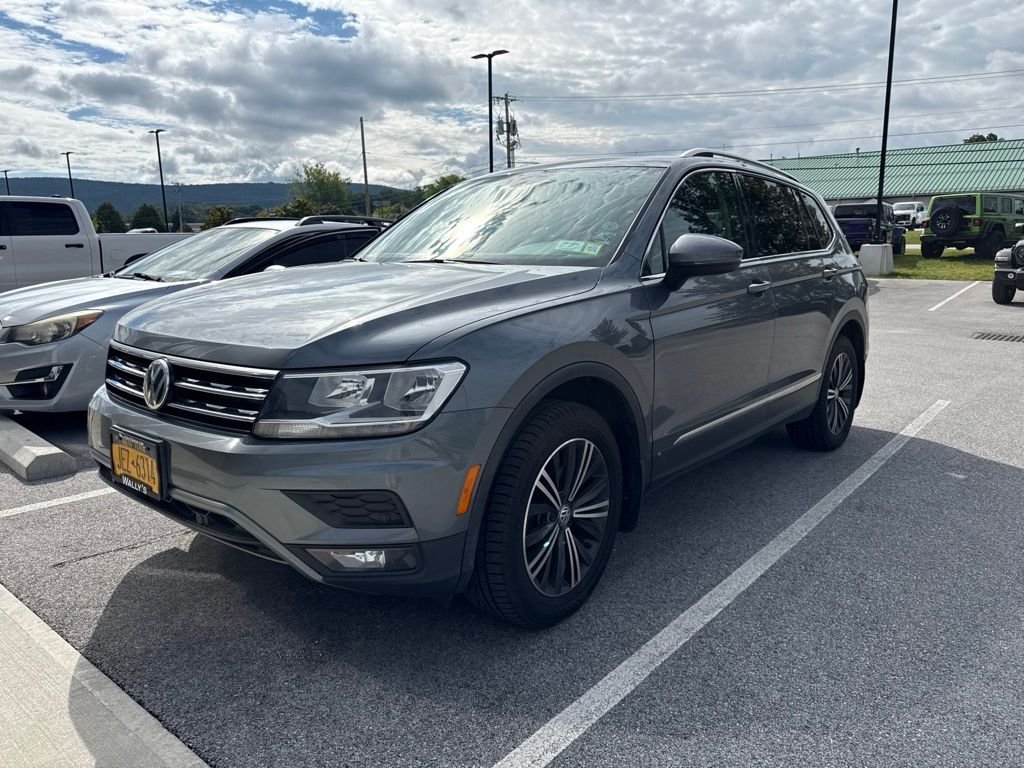 Used 2019 Platinum Gray Metallic Volkswagen 2.0T SEL image 1