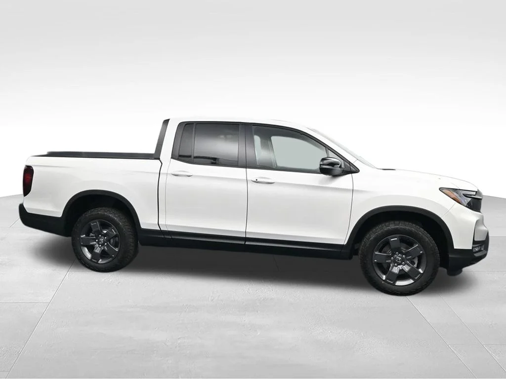 New 2026 Platinum White Pearl Honda TrailSport image 4