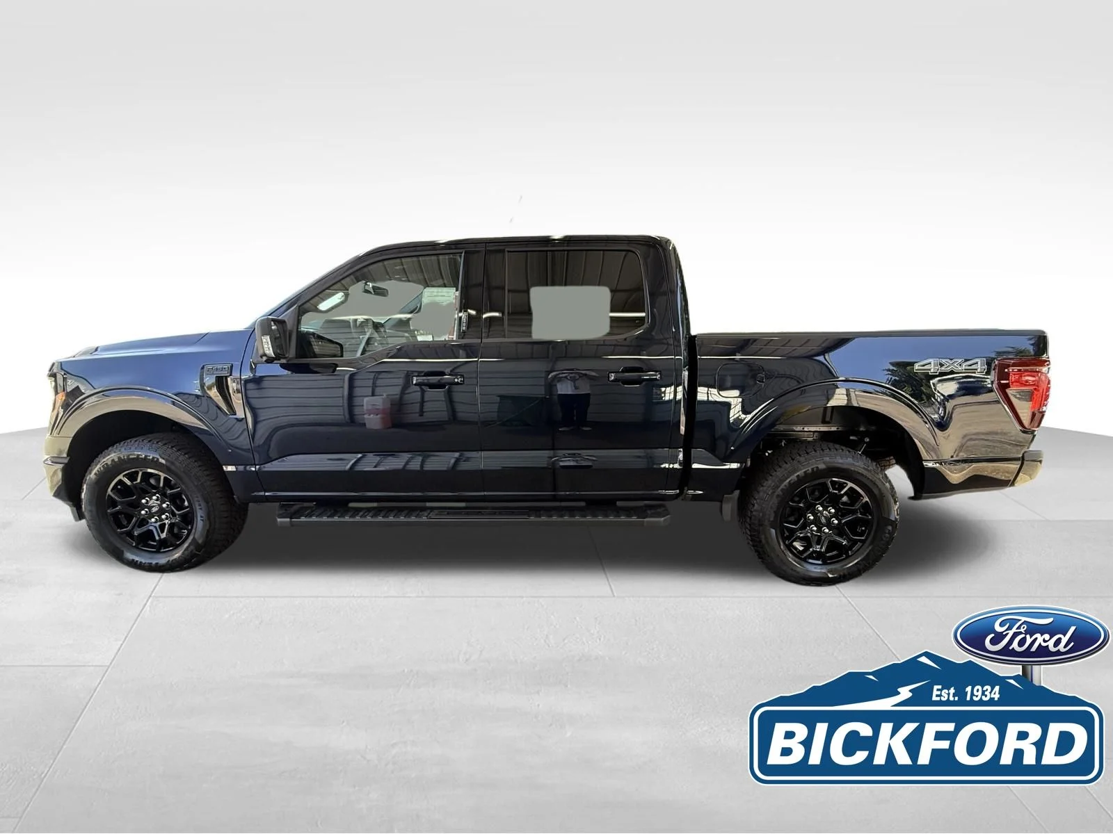 New 2026 Blue Ford XLT image 9