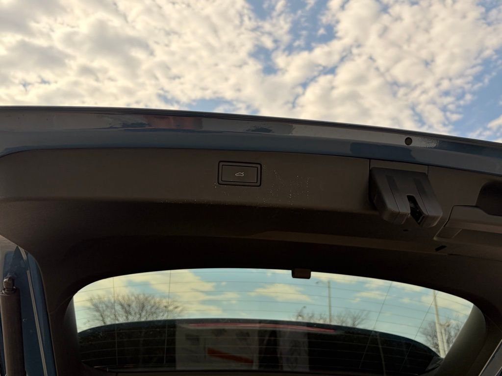 New 2026 Monterey Blue Pearl Volkswagen 2.0T SE image 30