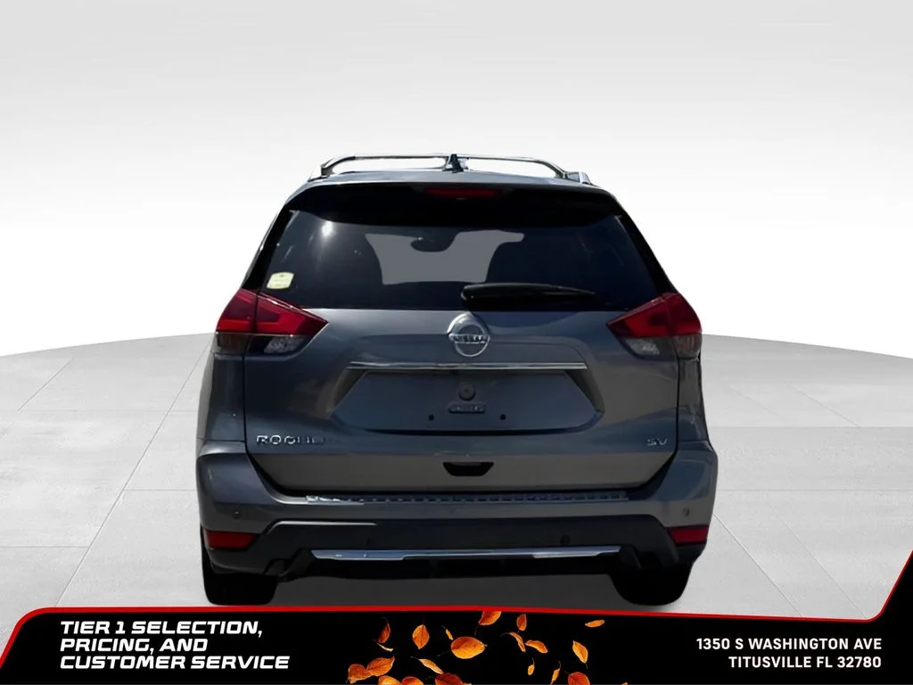 Used 2019 Gray Nissan SV image 9