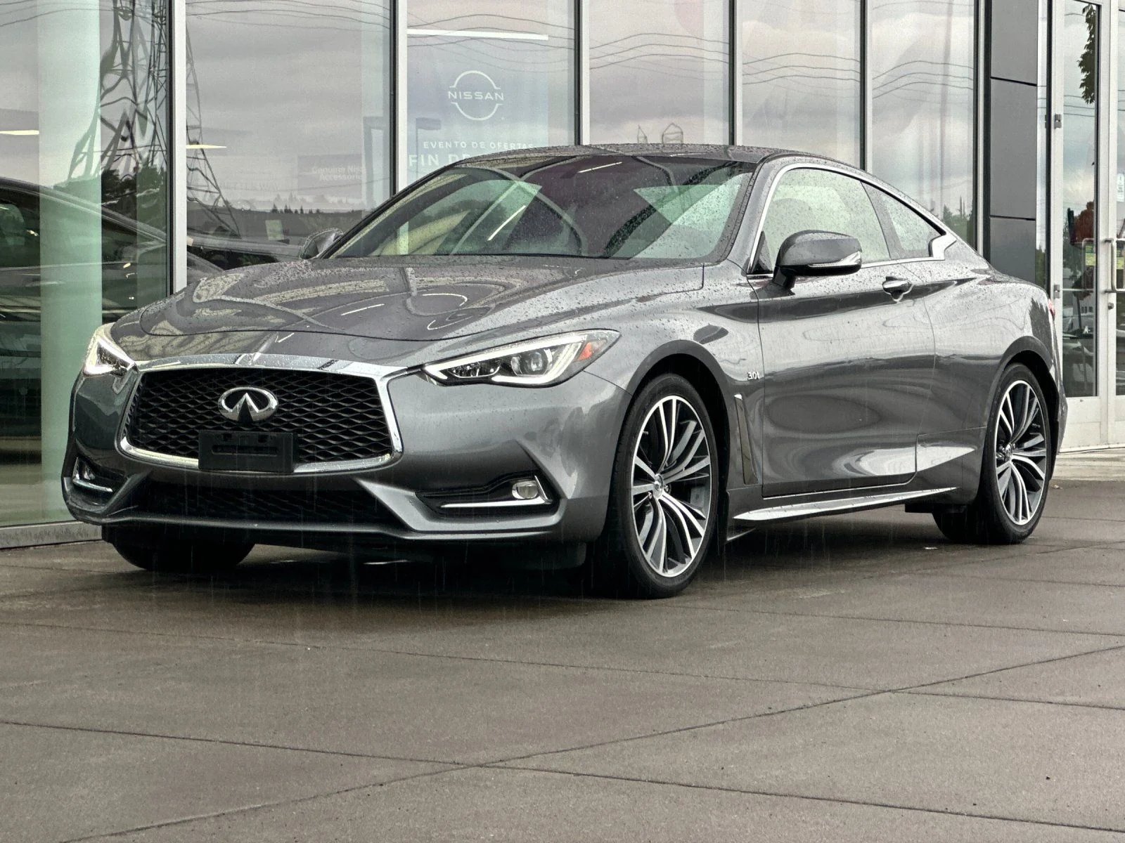 Used 2018 Graphite Shadow INFINITI 3.0t LUXE image 7