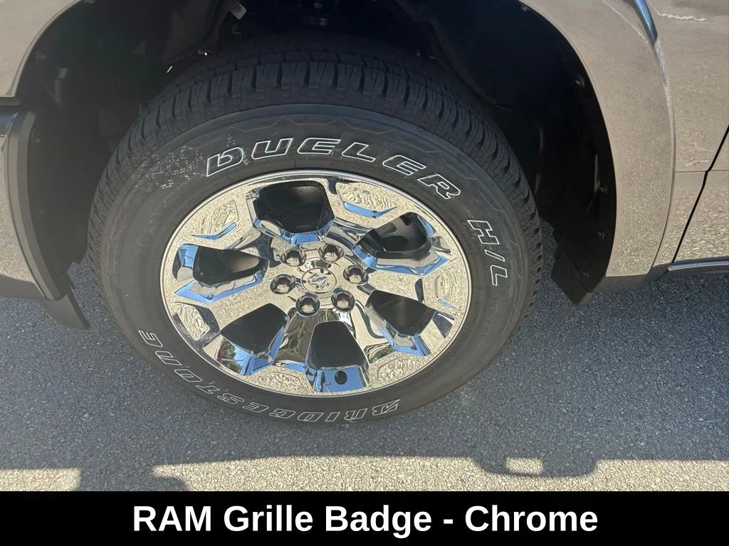 New 2026 Granite Crystal Metallic Clearcoat RAM Big Horn/Lone Star image 35