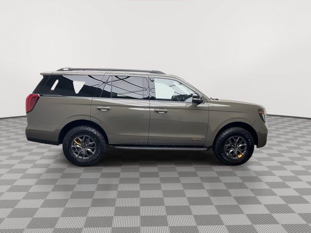 Used 2025 Wild Green Ford Tremor image 47