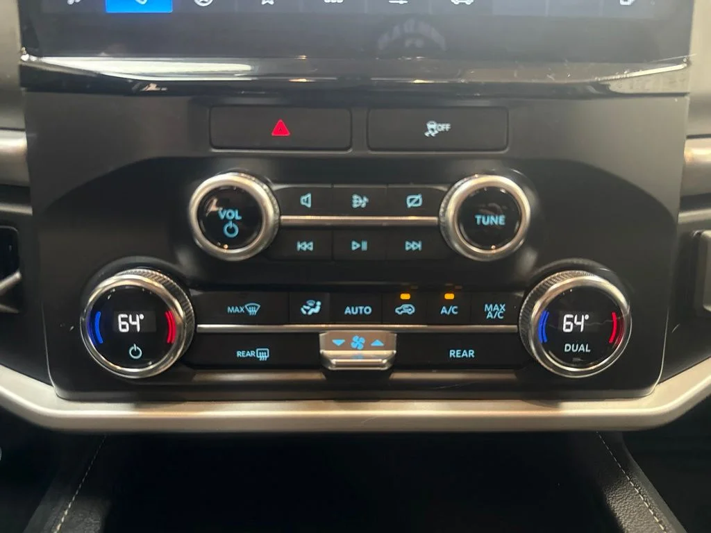 Used 2022 Agate Black Metallic Ford XLT image 20