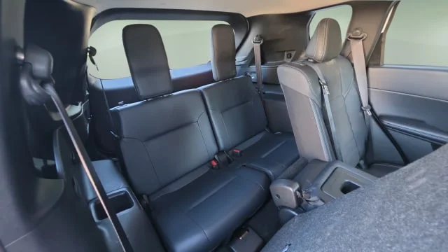 Used 2025 Black Mitsubishi SE image 15