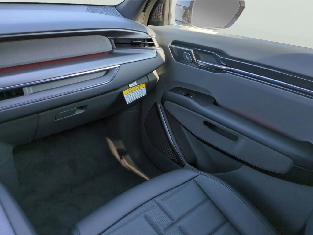 New 2026 Ivory Silver Kia Land AWD image 18