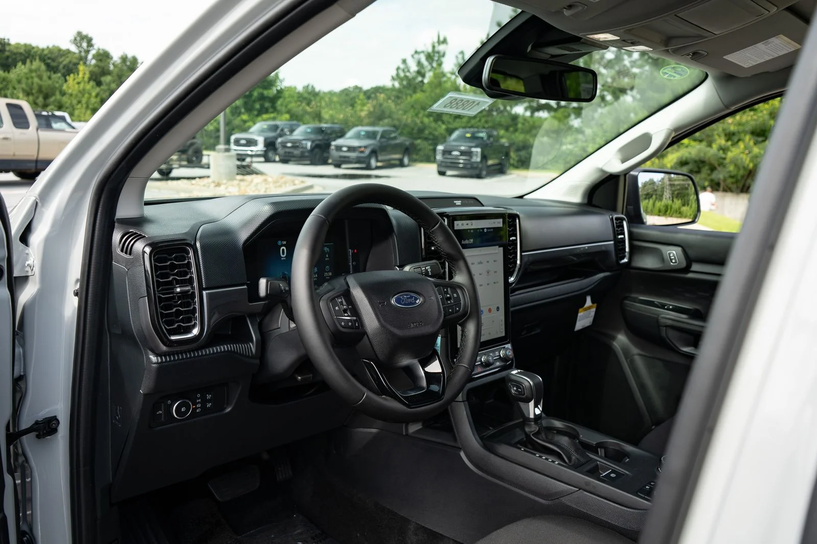 New 2026 Avalanche Ford XLT image 13