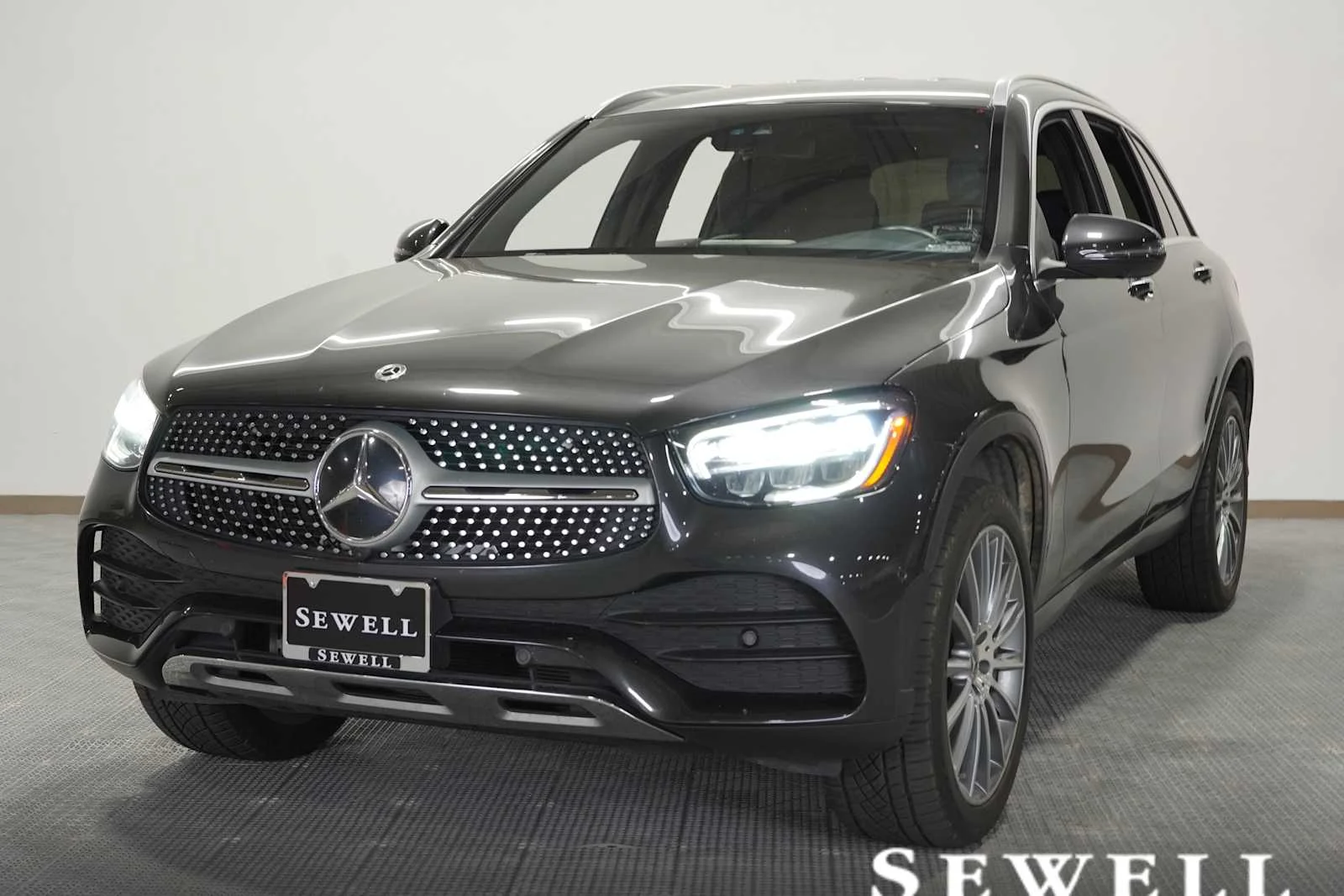 2022 Mercedes-Benz GLC GLC 300 4MATIC's photo