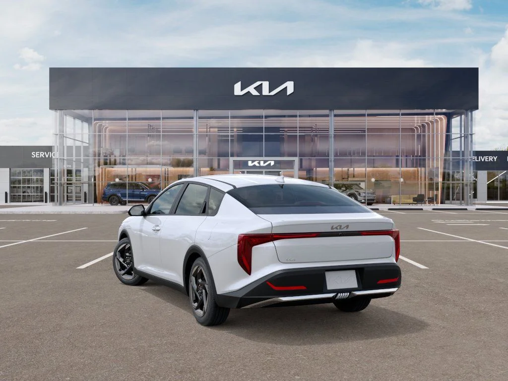 New 2026 Snow White Pearl Kia EX image 4