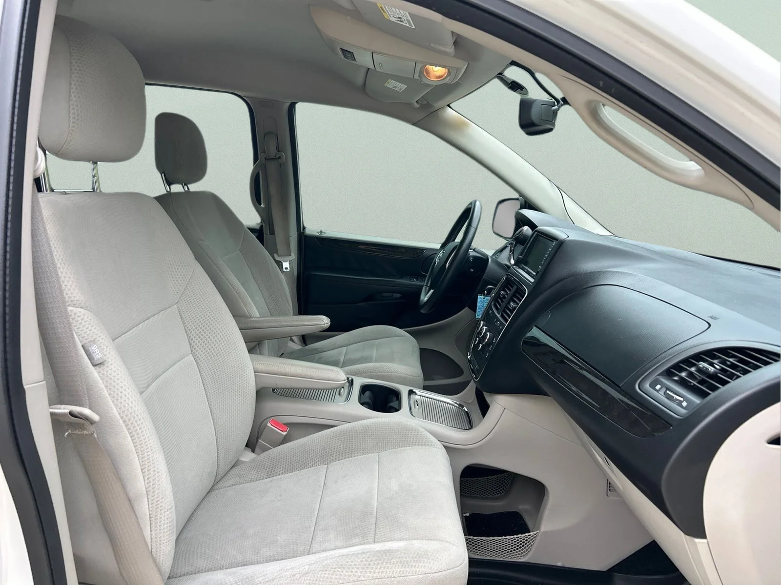 Used 2013 Stone White Dodge SXT image 13