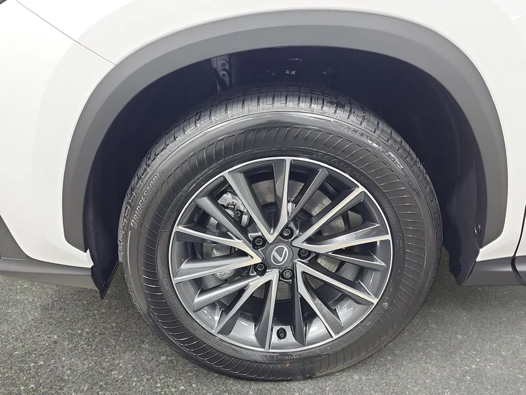 New 2026 Ultra White Lexus PREMIUM image 31