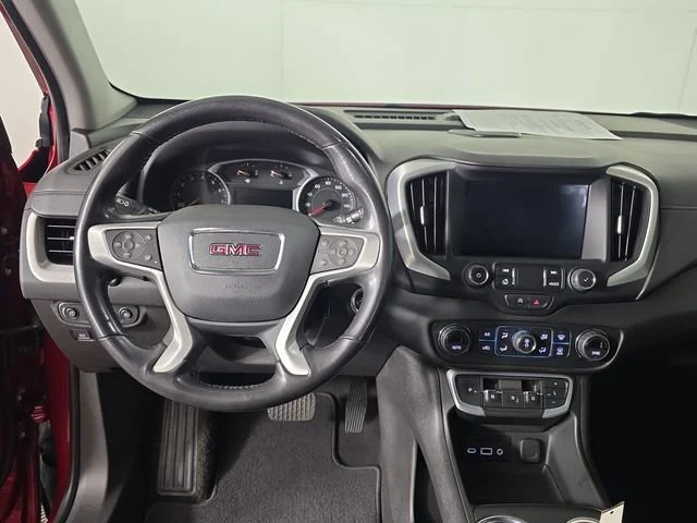 Used 2022 Cayenne Red Tintcoat GMC SLT image 9