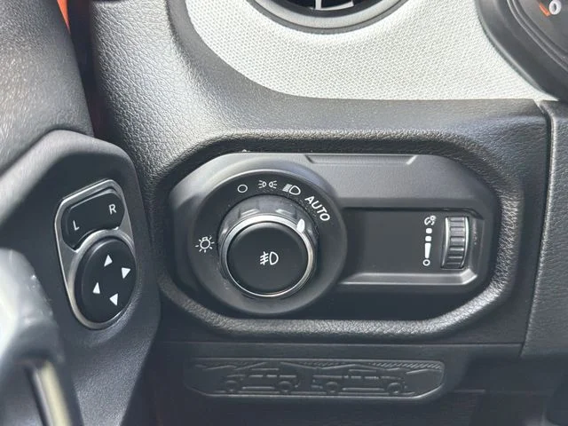 Used 2025 Orange Jeep Sport S image 26