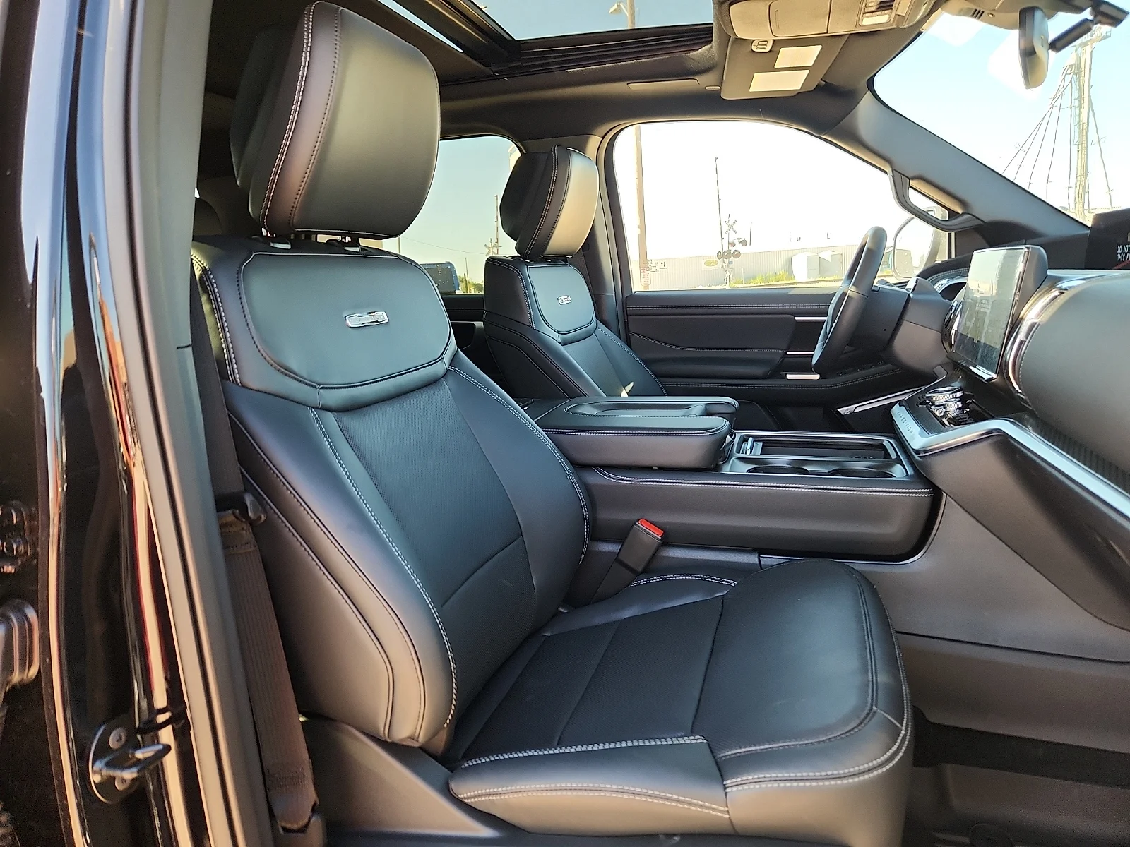 New 2027 Agate Black Metallic Ford Platinum image 19