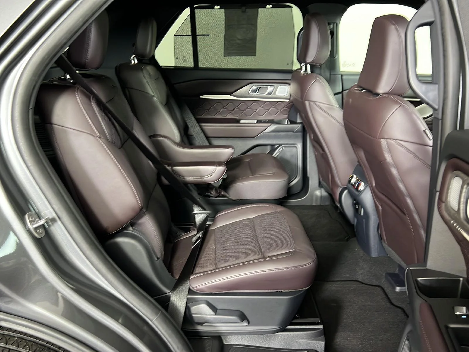Used 2025 Carbonized Gray Ford Platinum image 18