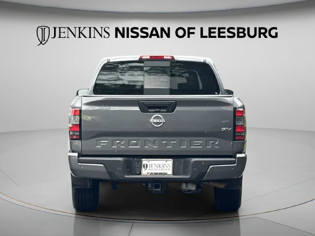 Used 2023 Gray Nissan SV image 9
