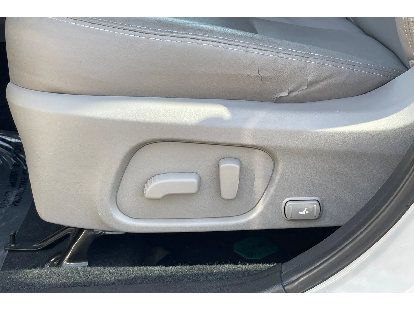 Used 2015 Satin White Pearl Subaru 2.5i Limited image 13
