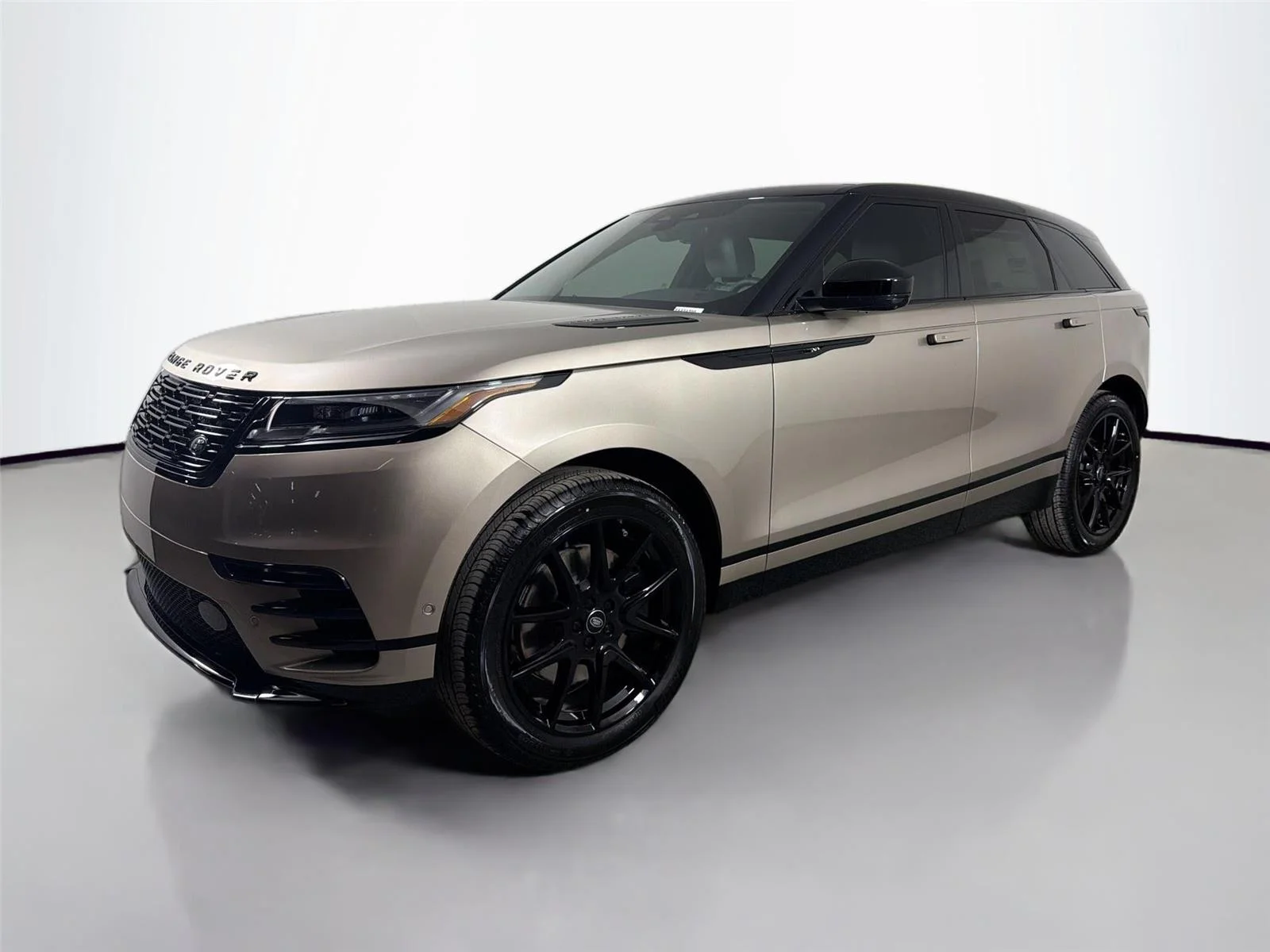 2026 Land Rover Range Rover Velar P250 Dynamic SE's photo