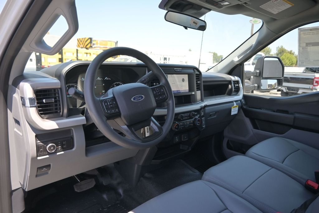 New 2026 Oxford White Ford XL image 10