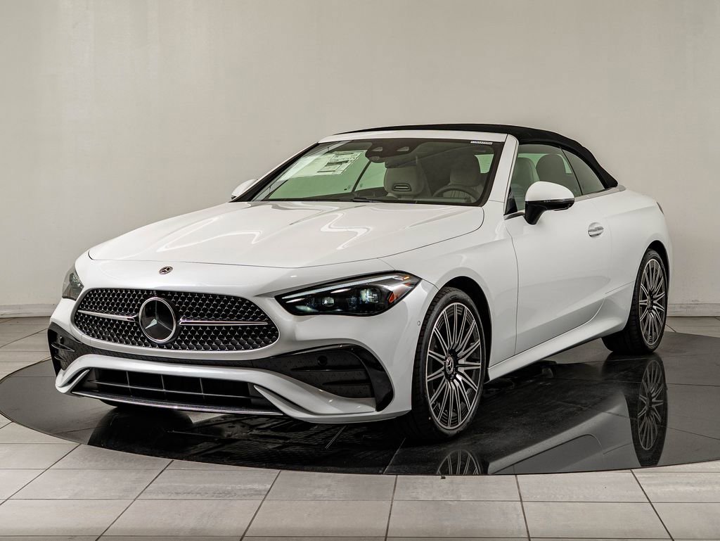 2026 Mercedes-Benz CLE CLE 450 4Matic Cabriolet's photo