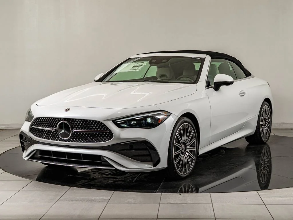 2026 Mercedes-Benz CLE CLE 450 4Matic Cabriolet's photo