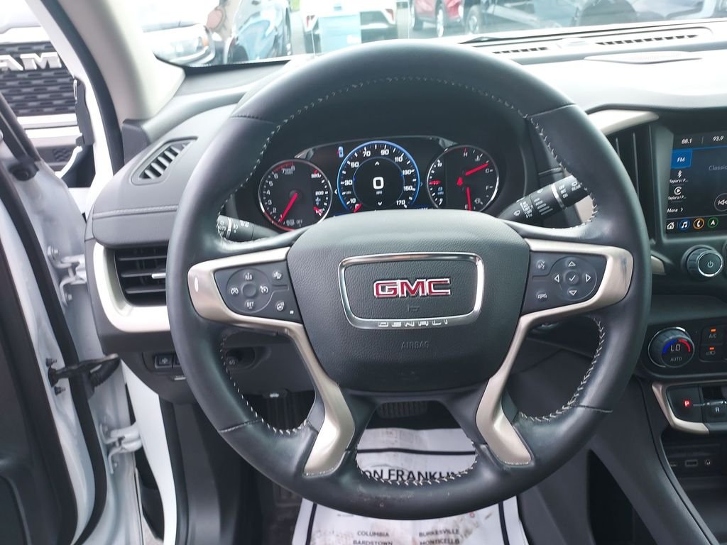 Used 2022 White GMC Denali image 20