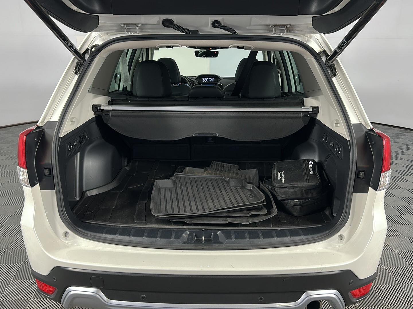 Used 2023 Crystal White Pearl Subaru Touring image 31