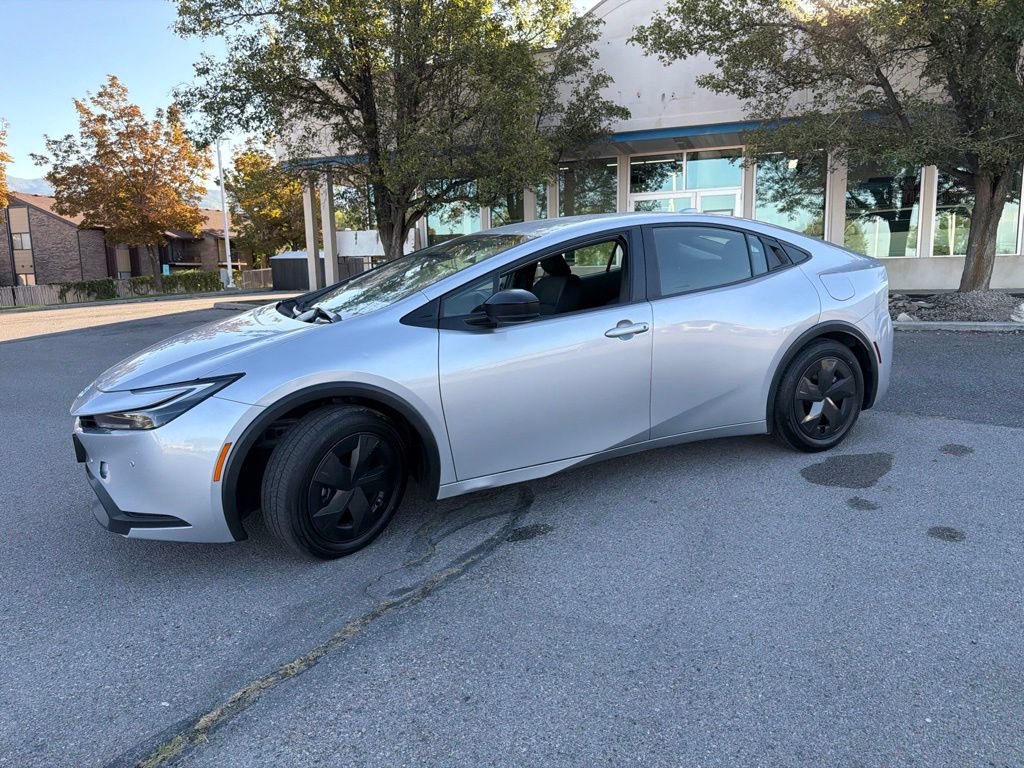 Used 2025 Cutting Edge Toyota LE image 11