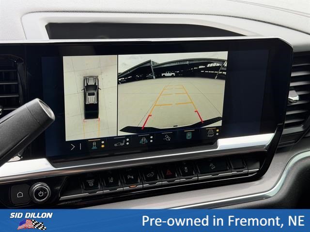 Used 2024 Summit White Chevrolet High Country image 11