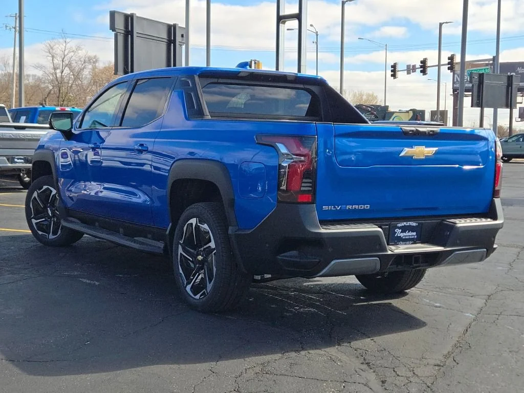 2026 Chevrolet Silverado EV LT - Photo 15