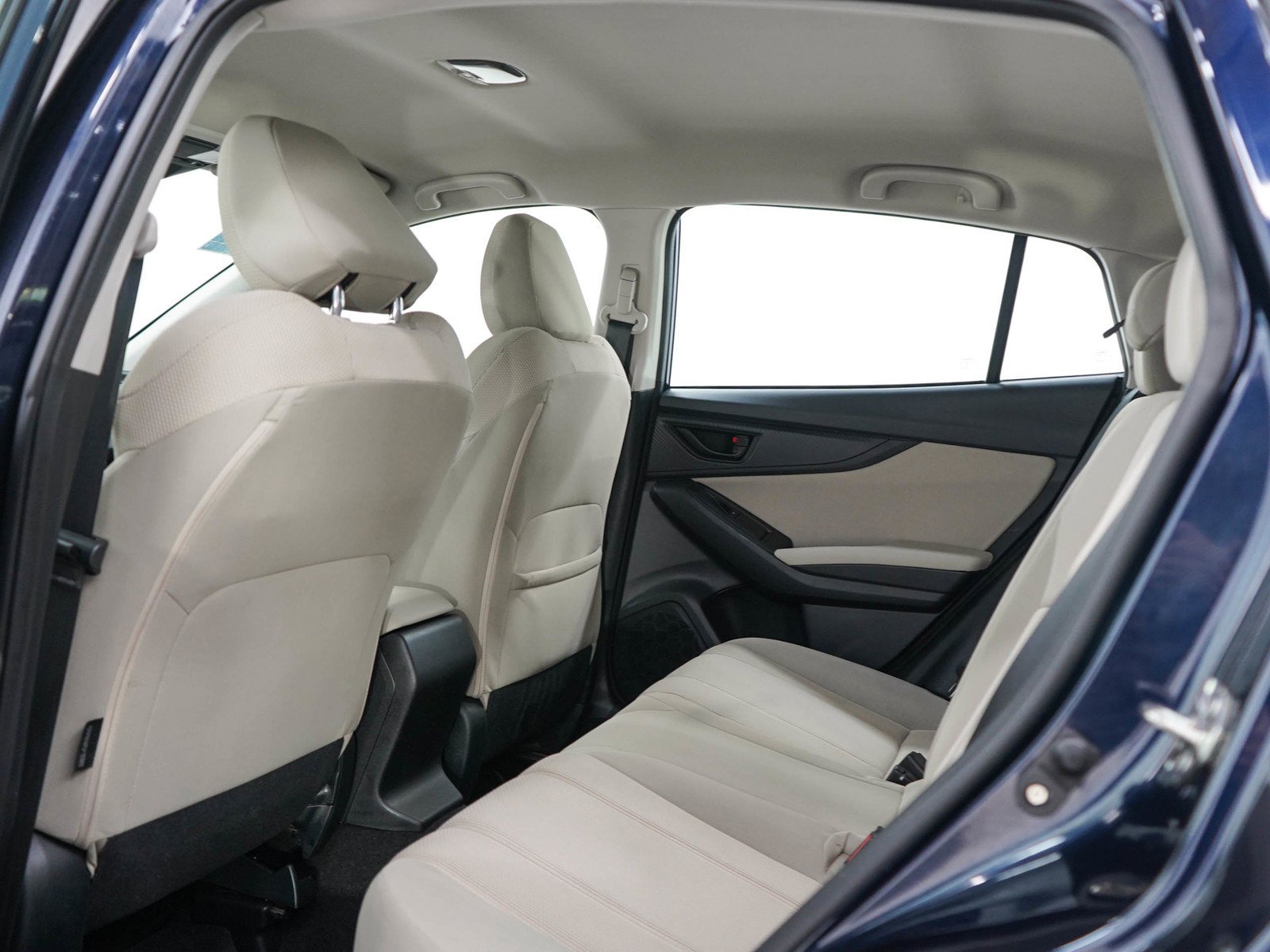 Used 2019 Dark Blue Pearl Subaru 2.0i Premium image 17