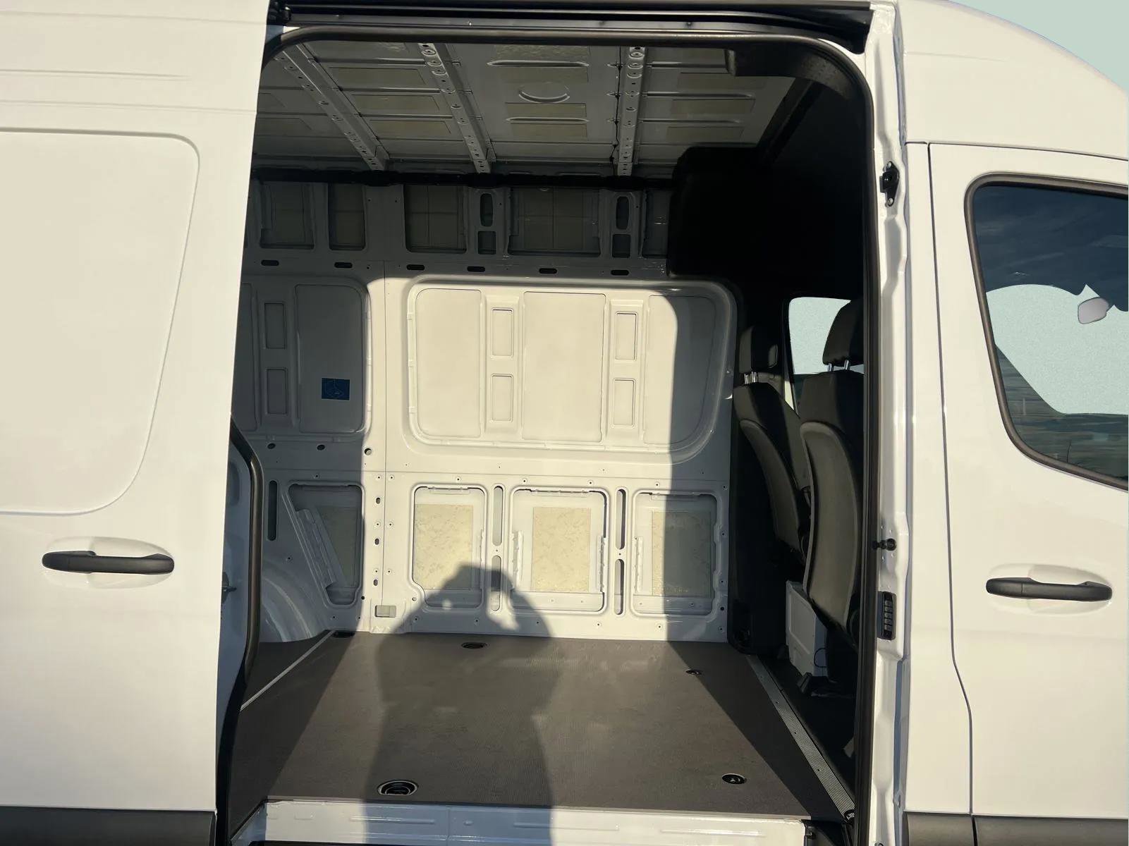 2025 Mercedes-Benz Sprinter Cargo Van Base - Photo 9