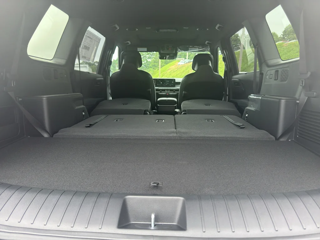 New 2027 Black Jade Green Kia X-Line EX image 16
