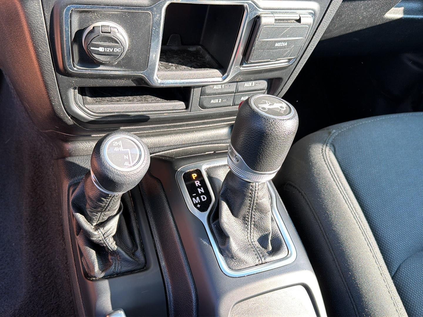 Used 2020 Black Clearcoat Jeep Sport image 25